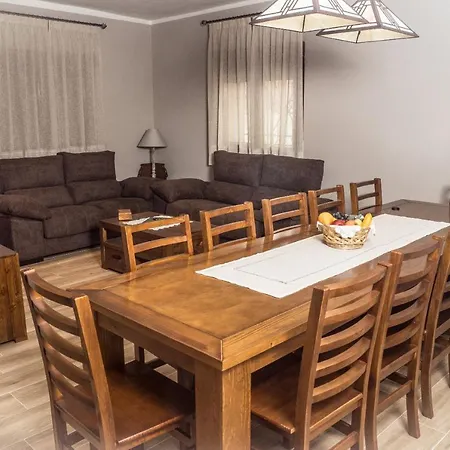 Prázdninový dům Cosy House In With Mountain View *