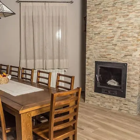 Vakantiehuis Cosy House In With Mountain View San Bartolomé de Pinares