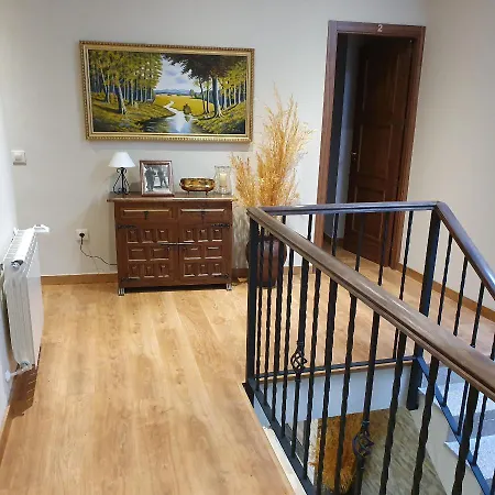 Cosy House In With Mountain View *