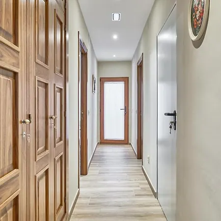 Prázdninový dům Cosy House In With Mountain View San Bartolomé de Pinares