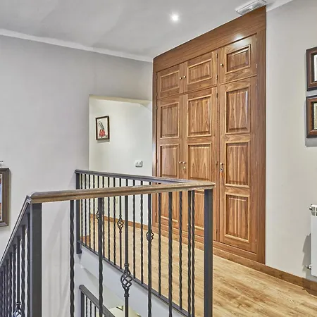 Cosy House In With Mountain View Casa de Férias *