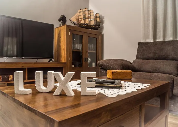 Cosy House In With Mountain View *