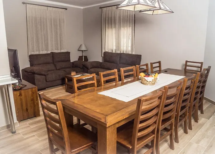 펜션 Cosy House In With Mountain View *