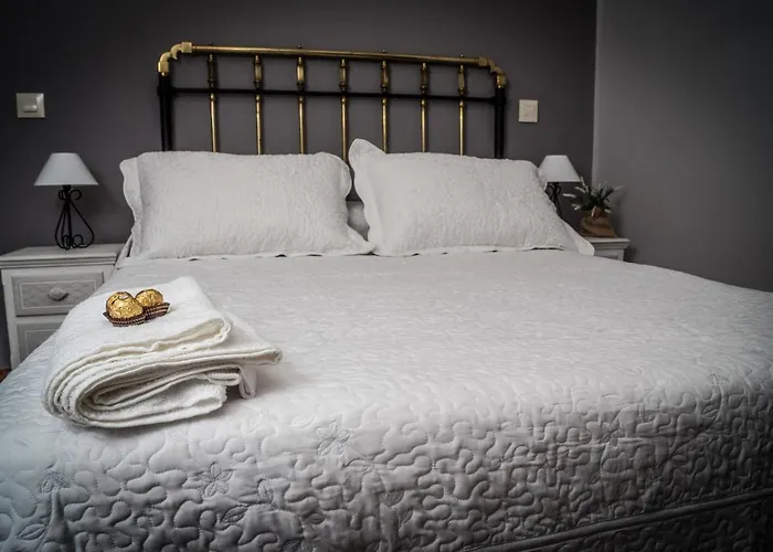 Cosy House In With Mountain View 펜션