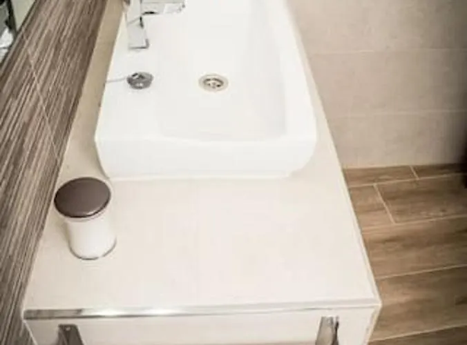 펜션 Cosy House In With Mountain View